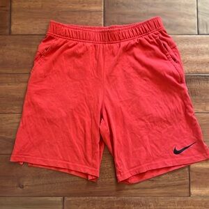 Men's NIKE Dri-Fit Training Shorts Red Knit Body Cotton Polyester Standard Fit S